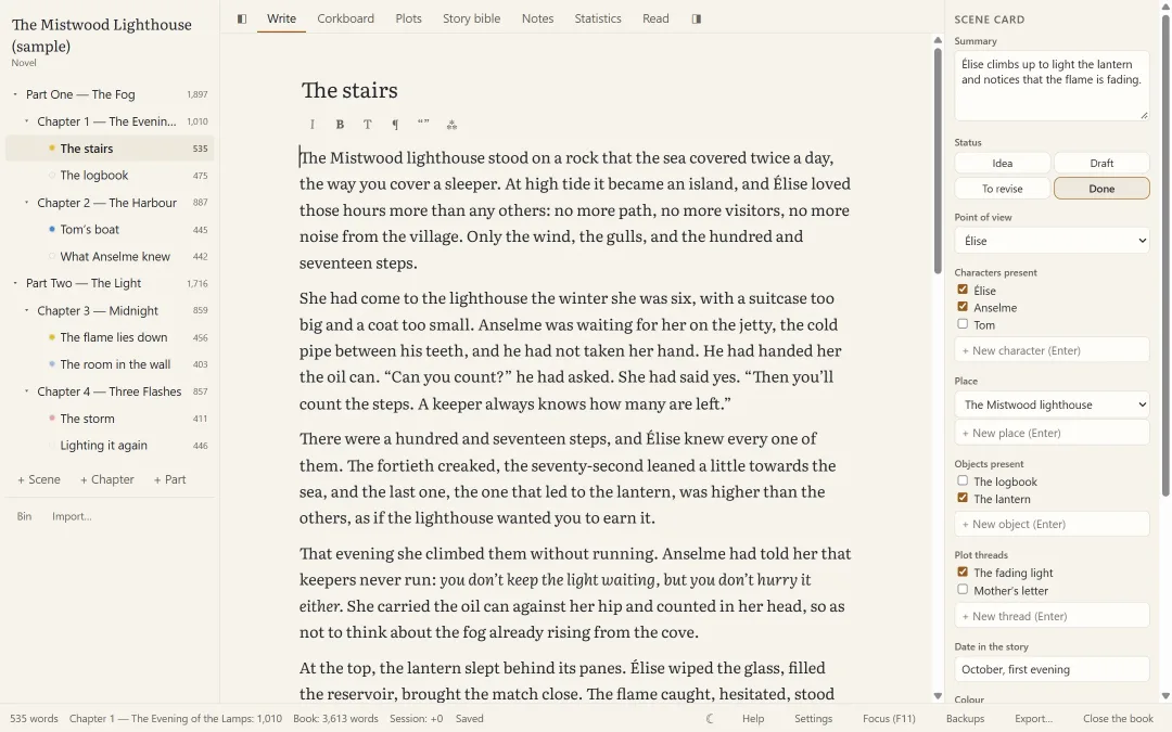 Pluméo shows “Saved” at the bottom of the screen while you write.
